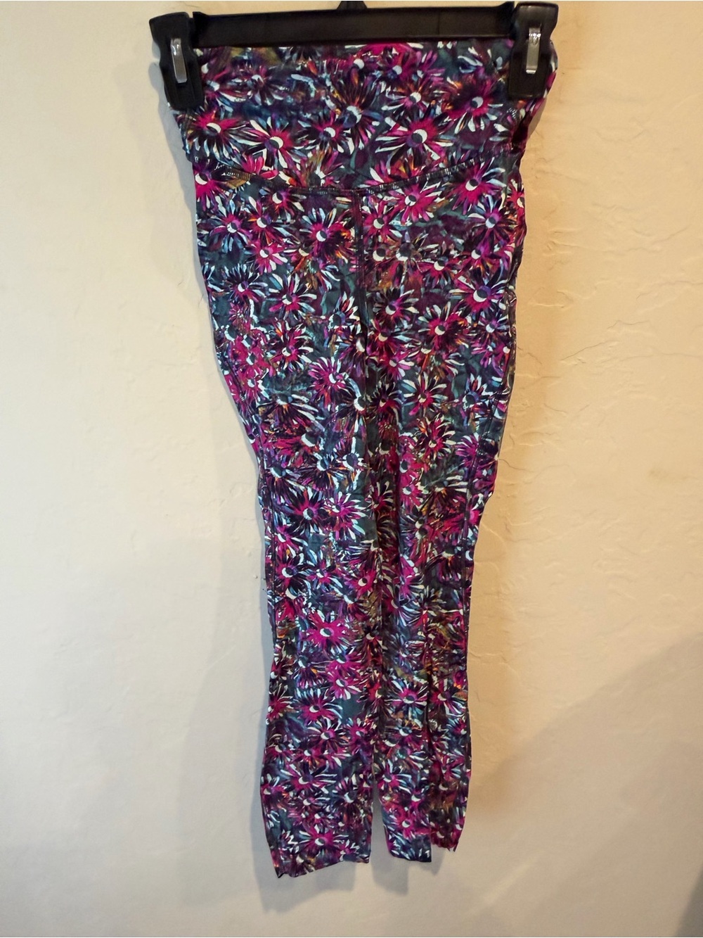 Lululemon Base Pace High-Rise Crop Floral Electric Multi Size 2